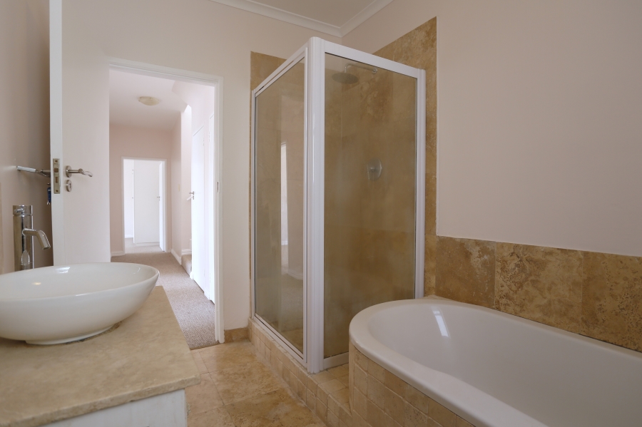 To Let 3 Bedroom Property for Rent in Fish Hoek Western Cape